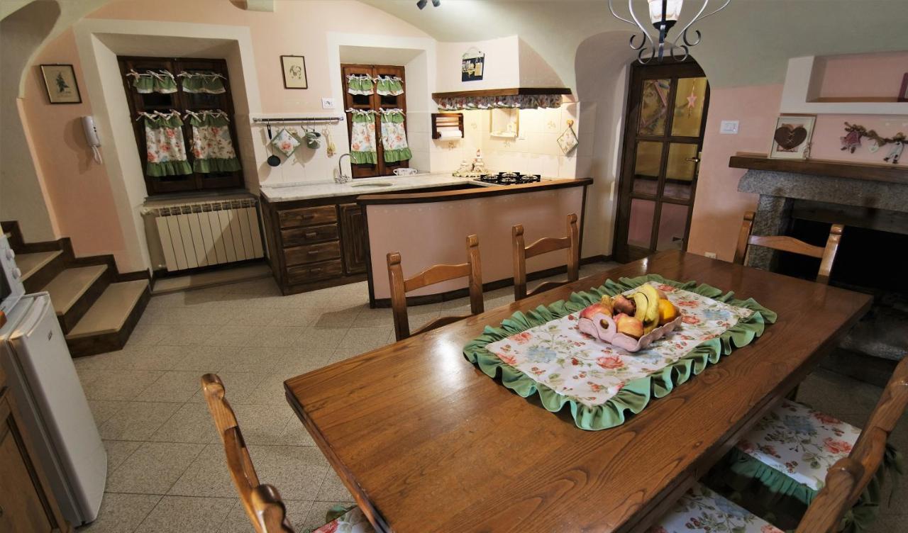La Casina Dei Cuori Di Nonna Miglia Villa Pallerone Exterior photo