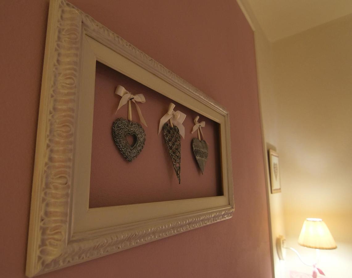La Casina Dei Cuori Di Nonna Miglia Villa Pallerone Exterior photo