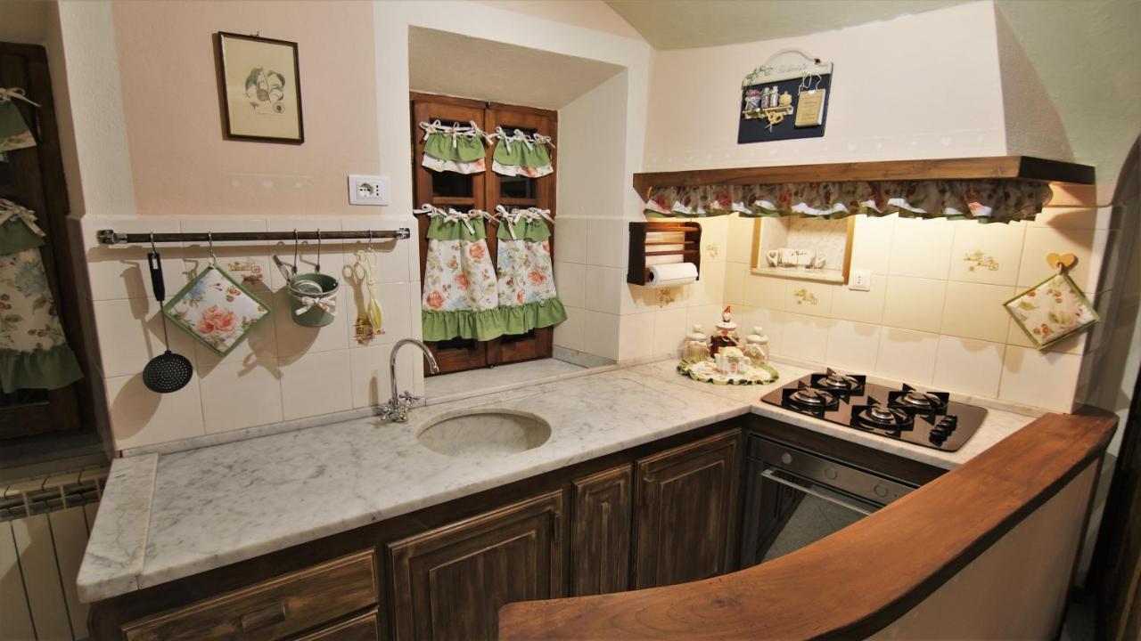 La Casina Dei Cuori Di Nonna Miglia Villa Pallerone Exterior photo
